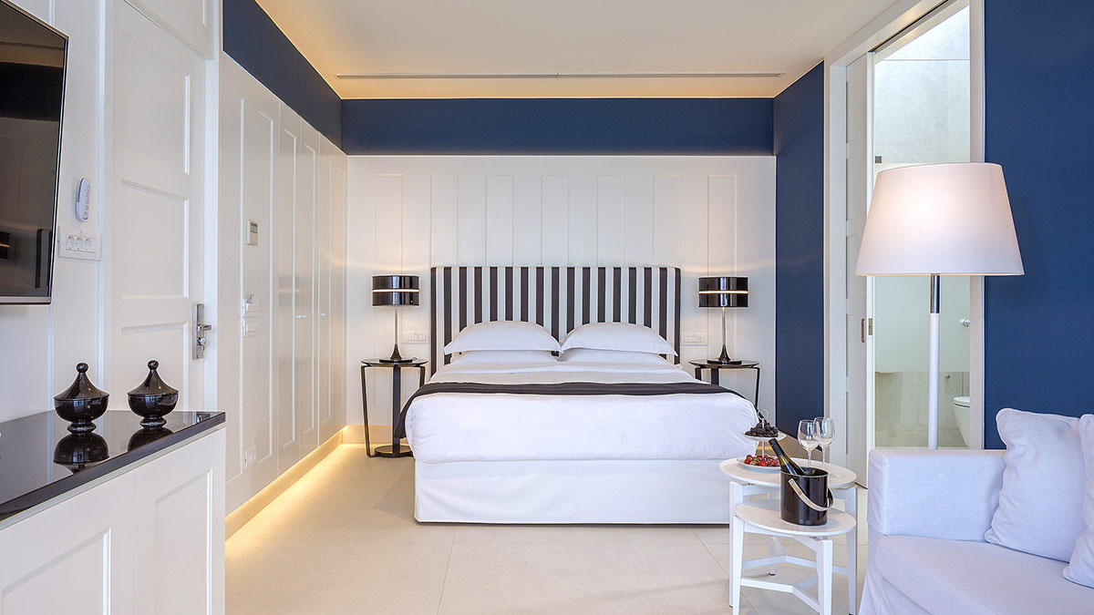 Massage Suite with private pool